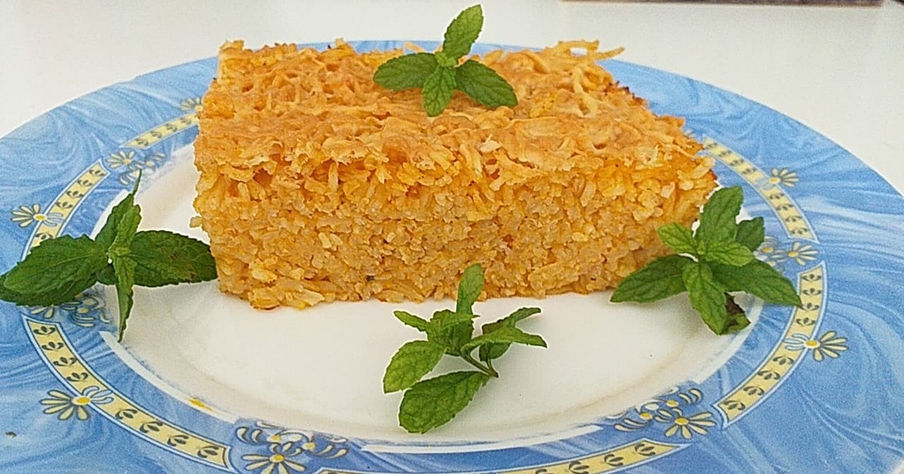 Ρύζι φούρνου με ντομάτα και γιαούρτι